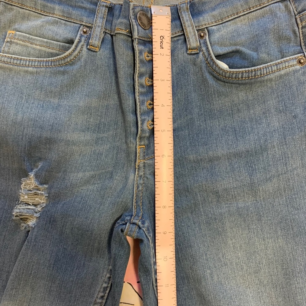 Jeans - Picture 4 of 6